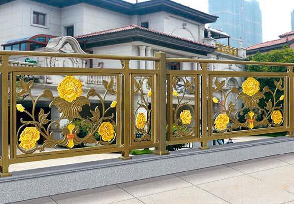 陽(yáng)臺(tái)鋁藝護(hù)欄定制(圖2) 陽(yáng)臺(tái)鋁藝護(hù)欄定制(圖2)